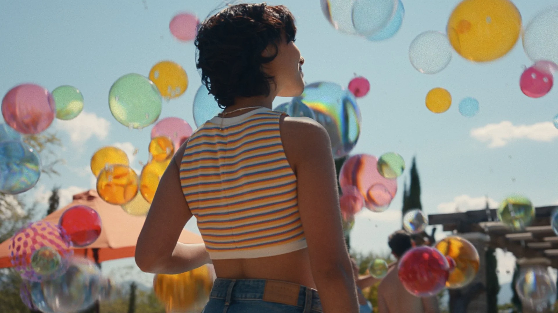 BUD LIGHT SELTZER — Truckin Bubbles still 3